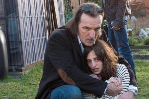 "Tatort: Die Sonne stirbt wie ein Tier": Mario Kopper (Andreas Hoppe) und Lena Odenthal (Ulrike Folkerts) haben eine verletz...