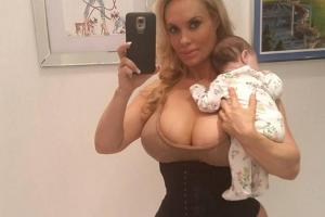 Bringt ihren Körper nach der Geburt auf ganz eigene Weise wieder in Form: Coco Austin