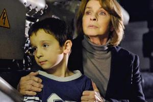 "Unter Verdacht: Betongold": Der kleine Ilian (Ilian Kiskinov) ist bald der wichtigste Zeuge für Eva Maria Prohacek (Senta B...