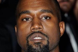 Schon 2009 sorgte Kanye für Wirbel: Damals stürmte er die Bühne der MTV Video Music Awards, als Taylor Swift gerade einen Pr...