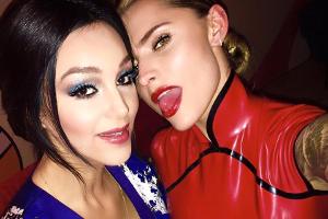 "Lady in Red trifft auf Geisha": Verona Pooth und Sophia Thomalla in Berlin