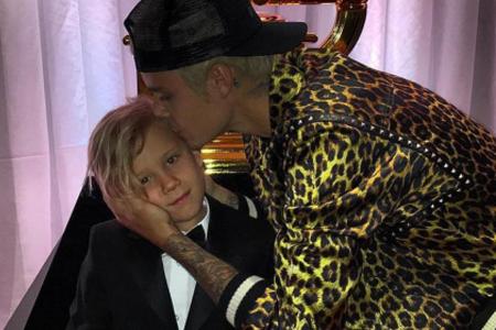 Justin Bieber mit seinem kleinen Bruder