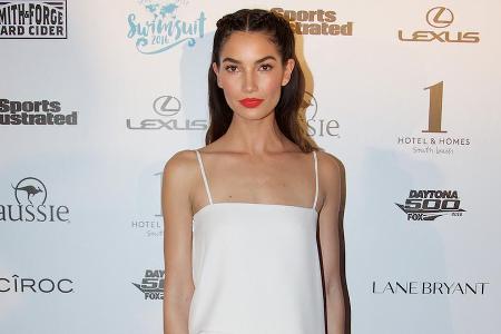 Lily Aldridge bezauberte bei einer Veranstaltung in Miami ganz in Weiß