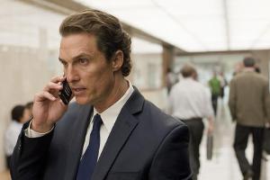 "Der Mandant": Anwalt Mick Haller (Matthew McConaughey) nutzt das Rechtssystem aus, um für seine meist schuldigen Klienten D...