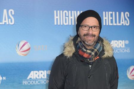 Betont lässig auf dem roten Teppich: Christoph Maria Herbst bei der Premiere zu 