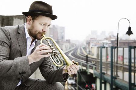 Am 18. März veröffentlicht Stefan Dettl sein drittes Solo-Album 