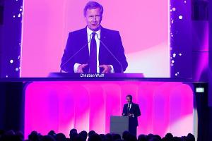 Altbundespräsident Christian Wulff bei seiner Rede im Bayerischen Hof