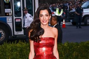 Meistert das Leben zwischen zwei Welten: Amal Clooney