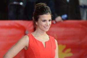 Aylin Tezel weiß genau, was ihr im Leben wichtig ist