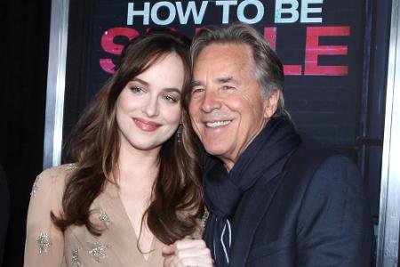 Dakota Johnson mit Vater Don auf der Premiere ihres neuen Films 