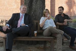 Oberstaatsanwalt Bernd Reuther (Rainer Hunold, l.) und die Kommissare Kerstin Klar (Fiona Coors) und Christian Schubert (Sim...