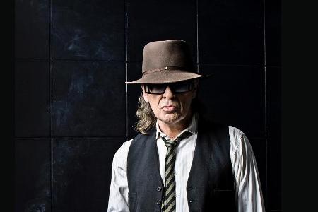 Am 17. Mai feiert Deutschland den Geburtstag einer Pop-Legende: Udo Lindenberg wird 70 Jahre alt. Sehen Sie hier sein bewegt...