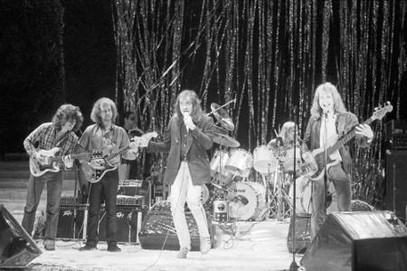 Die Drums tauschte Udo Lindenberg bald gegen das Mikrofon aus: 1979 gab er im Hamburger Operettenhaus seine LP 