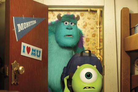 Die beiden Monster Sulley (l.) und Mike verdienen ihr täglich Brot mit dem Erschrecken von kleinen Menschenkindern.