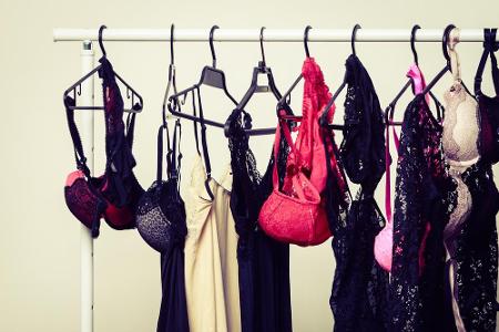 Auch das unsichtbare Styling ist wichtig. Dessous passen bei echten Ladys deswegen immer zusammen.