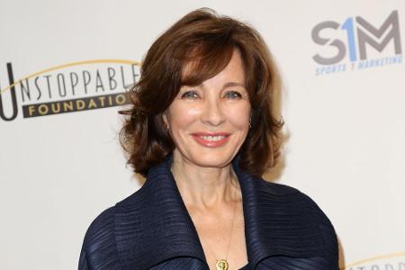 Vor unangenehmen Situationen ist keiner sicher. Die Kunst ist es, auch dabei seine Haltung und sein Lächeln zu bewahren und ...