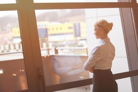 Selbstbewusstsein ist generell ein wichtiger Lady-Faktor. Dazu gehört auch, sich nicht ausschließlich von einem Mann abhängi...