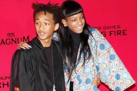 Sowohl Willow als auch Jaden glänzten bereits an der Seite ihres Vaters Will Smith. Die 15-Jährige wirkte bei 