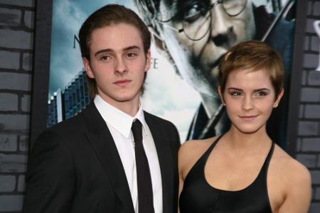 Auch Emma Watsons (25) Bruder Alex (23) kann sich sehen lassen. Kein Wunder, dass die Schauspielerin das 23-jährige Model sc...
