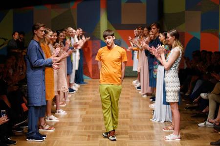 Kilian Kerner ist ebenfalls ein fester Bestandteil der Berliner Modewoche: Die Kollektion seines gleichnamigen Labels präsen...