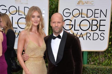 Jason Statham (48) ist ein Glückspilz: Mit Rosie Huntington-Whiteley (28) hat er sich eine 20 Jahre jüngere Laufstegschönhei...