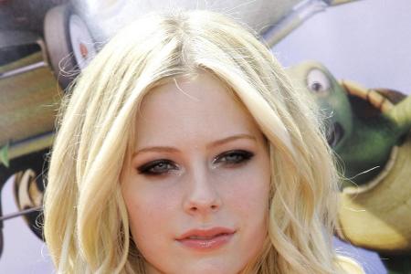 Avril Lavigne (31) ist im September 2015 unter die Singles gegangen. Sie und Rocker-Kollege Chad Kroeger (41) trennten sich ...