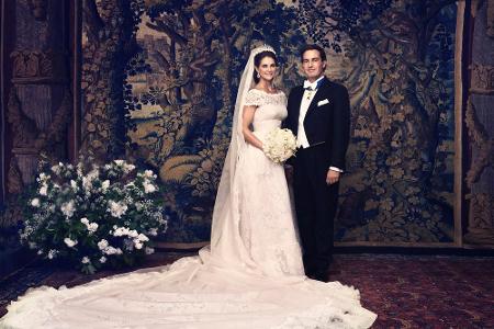 Prinzessin Madeleine von Schweden trug 2013 bei ihrer Hochzeit mit Chris O'Neill ein tailliertes Brautkleid aus dem Hause Va...