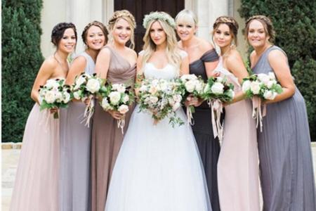 Blumenkranz und viel Tüll: Schaupielerin Ashley Tisdale muss sich am schönsten Tag ihres Lebens wie eine Prinzessin gefühlt ...