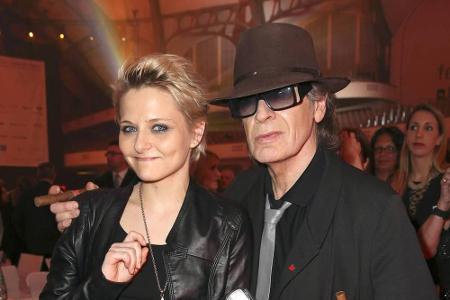 Alter und Aussehen ist für diese beiden egal. Schon seit den 90er-Jahren sind Sänger Udo Lindenberg und Fotografin Tine Acke...