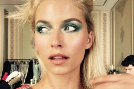 Auch nach Jahren im Model-Business freut sich Lena Gercke noch über ihre Jobs: Dieses Instagram-Foto zeigt sie in der Maske ...