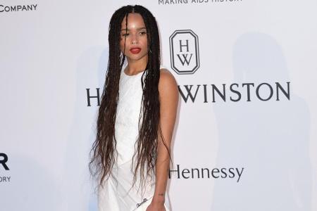 Promis haben Flechtfrisuren aller Art wieder für sich entdeckt. Während Zoe Kravitz am liebsten klassische Rasta-Zöpfe trägt...