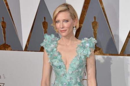 Die erste Fee des Abends war Cate Blanchett. Bei ihrer mintgrünen Robe schieden sich die Geister, denn die Farbe machte sie ...