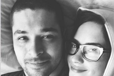 Sängerin Demi Lovato (23) schmust hingegen lieber mit ihrem Freund und Schauspieler Wilmer Valderrama (36).