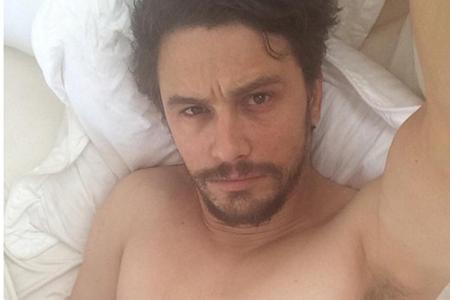Ebenfalls im Bett und ohne Shirt zeigt sich auch James Franco (37) gerne mal. Seine Anhänger haben sicher nichts dagegen.