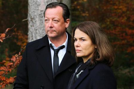Kriminalhauptkommissar Hanns von Meuffels (Matthias Brandt) und seine Kollegin Constanze Hermann (Barbara Auer)