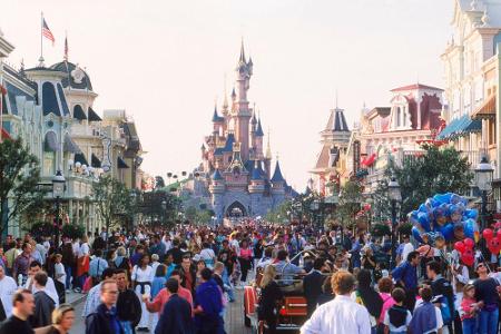 Disneyland: Selfie-Sticks sind nicht gerne gesehen