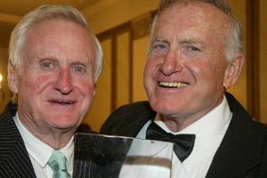 Regisseur John Boorman (l.) und Produzent Robert Chartoff 2004 auf der Charity-Veranstaltung "Cinema for Peace" in Berlin