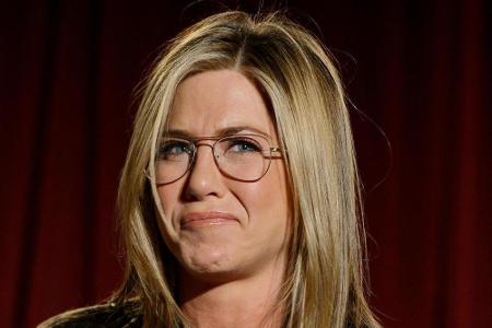 Jennifer Aniston verzieht das Gesicht - vielleicht denkt sie gerade ans Fliegen