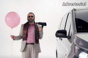 Unverkennbar ein Dream-Team: Christian Ulmen und der Mercedes Vito