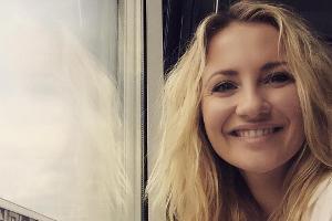 Am Wochenende dürfte Ania Niedieck noch viel mehr gestrahlt haben. Sie hat ihren Verlobten Chris geheiratet