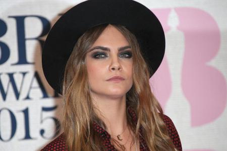Topmodel Cara Delevingne bei den Brit Awards 2015