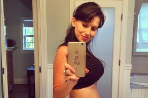 Hilaria Baldwins Baby-Bauch ist kaum noch zu sehen