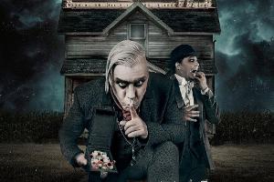 Bunte Bonbons vom bösen Onkel: "Skills in Pills" erobert den Charts-Thron