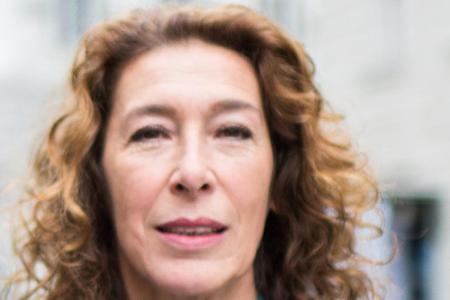 Adele Neuhauser musste von ihrem Vater Abschied nehmen