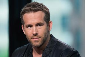 Schauspieler Ryan Reynolds trauert via Twitter um seinen Vater
