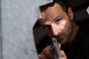 Kein Mitleid mit Zombies: Andrew Lincoln darf in seiner "Walking Dead"-Rolle nicht zimperlich sein