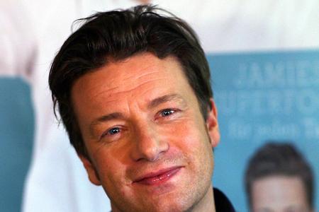 Jamie Oliver hat all seinen Kindern ausgefallene Namen gegeben: neben Buddy Bear Maurice heißt der Nachwuchs Petal Blossom R...