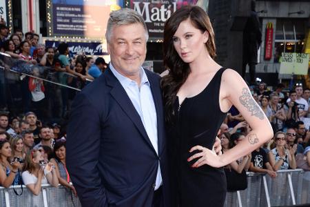 Alec und Ireland Baldwin bei der 