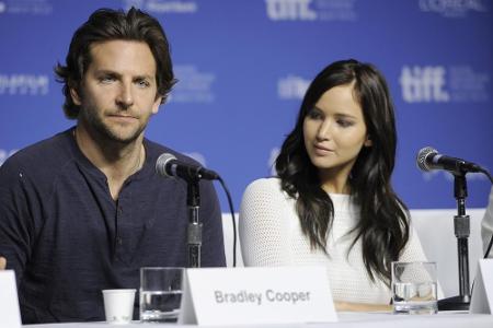 Bradley Cooper mit Kollegin Jennifer Lawrence