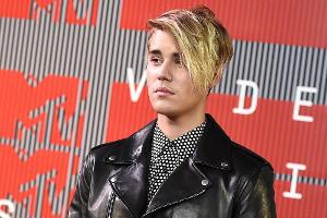 Ob es an der neuen Frisur liegt, dass Justin Bieber jetzt wieder brav ist?